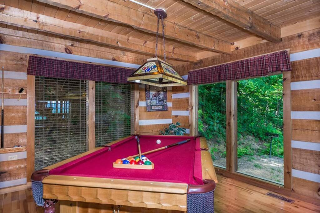 View! Private! Hot Tub,Pool Table,Fireplace,Relax! Сивиървил Екстериор снимка