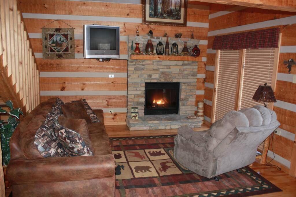 View! Private! Hot Tub,Pool Table,Fireplace,Relax! Сивиървил Екстериор снимка