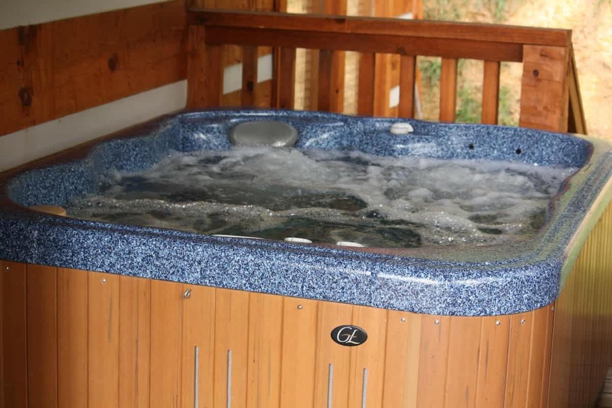 View! Private! Hot Tub,Pool Table,Fireplace,Relax! Сивиървил Екстериор снимка